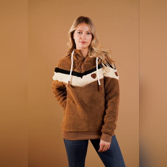 🌟NEW🌟 WANAKOME ALICIA SHERPA PULLOVER - Picture 1 of 4